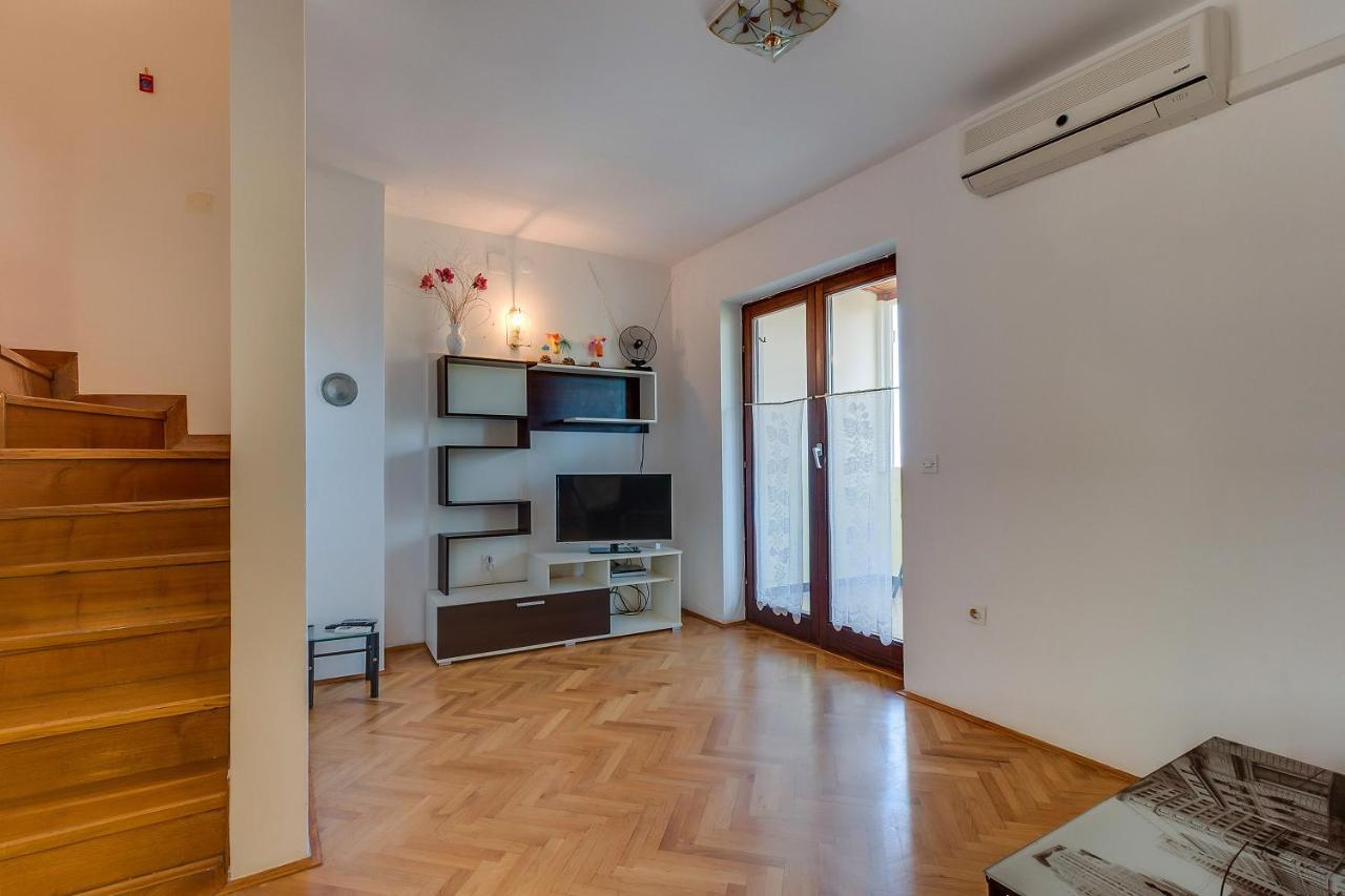 Apartament Oaza Mali Lošinj Zewnętrze zdjęcie